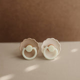 FRIGG Daisy Night Glow Rubber Pacifier – Natural Latex Glow-in-the-Dark Pacifier