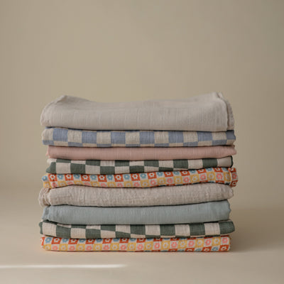 Mushie Organic Cotton Muslin Swaddle Blanket