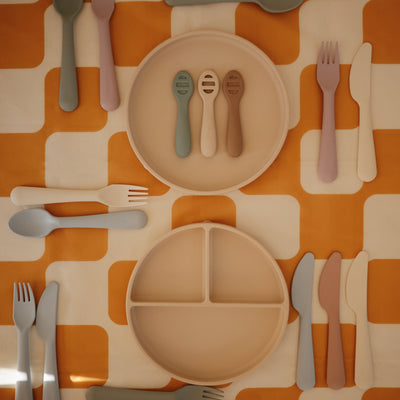 Mushie Silicone Suction Plate – Food-Grade Baby Plate