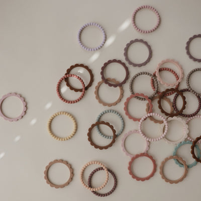 Mushie Pearl Teether Bracelet – Silicone Baby Teether