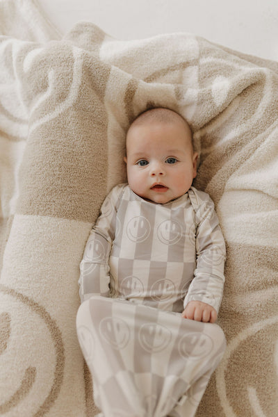 Bamboo Knotted Gown | Smile Checkerboard