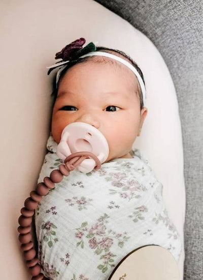 Sweetie Strap™ Silicone Pacifier Clip – Toast Beaded Design