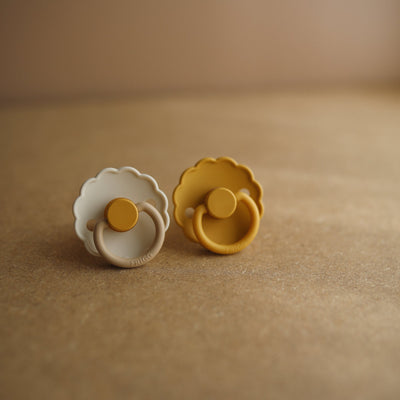 FRIGG Daisy Rubber Pacifier – Natural Latex Baby Pacifier