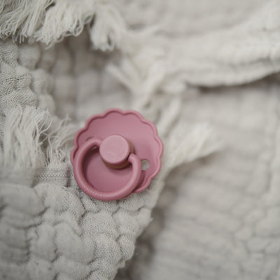 FRIGG Daisy Rubber Pacifier – Natural Latex Baby Pacifier
