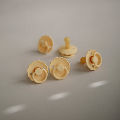 FRIGG Daisy Rubber Pacifier – Natural Latex Baby Pacifier