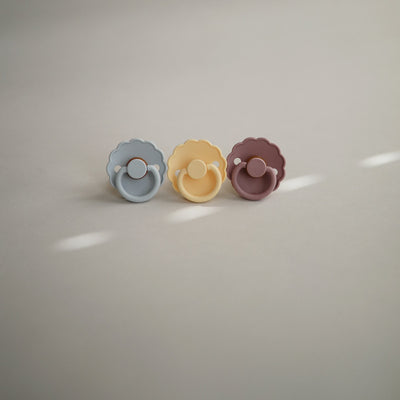 FRIGG Daisy Rubber Pacifier – Natural Latex Baby Pacifier