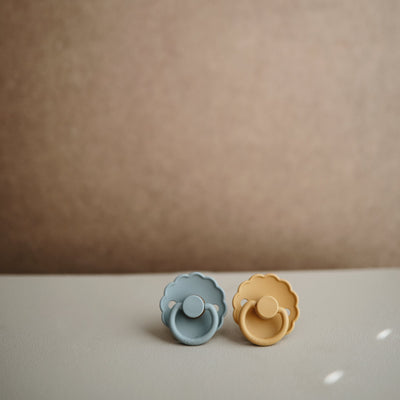 FRIGG Daisy Rubber Pacifier – Natural Latex Baby Pacifier
