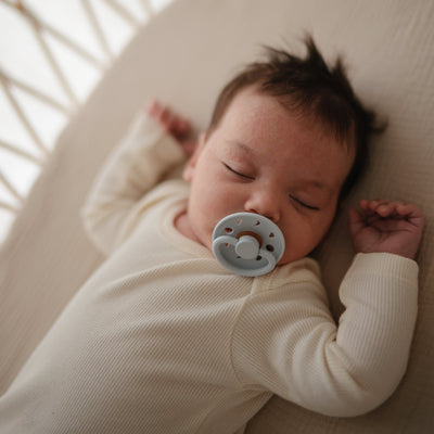 FRIGG Moon Rubber Pacifier – Natural Latex Baby Pacifier