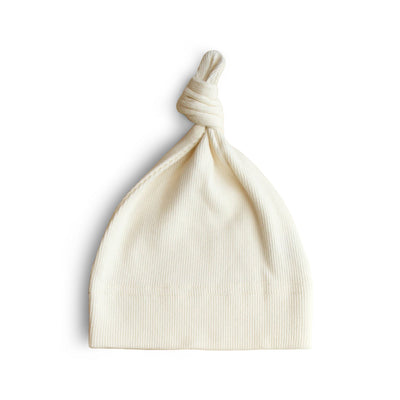 Mushie Organic Cotton Ribbed Baby Beanie – Newborn Knot Hat (0–3 Months)