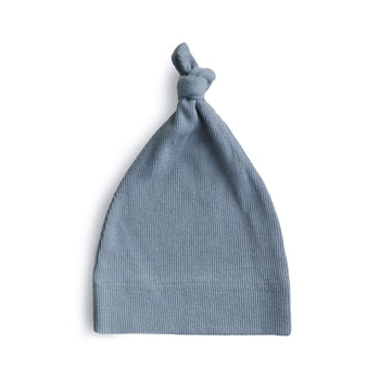 Mushie Organic Cotton Ribbed Baby Beanie – Newborn Knot Hat (0–3 Months)