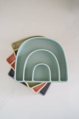 Ava & Oliver Rainbow Silicone Suction Plate