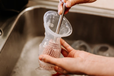 Haakaa Silicone Breast Pump – Portable, BPA-Free Milk Expressor for Moms