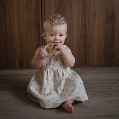 Mushie Pretzel Teether – Silicone Baby Teether