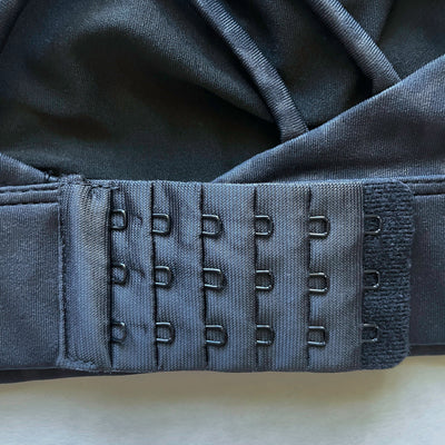 Océane 4 - Medium Support Nursing & Hands Free Pumping Sports Bra (Black Cheetah)