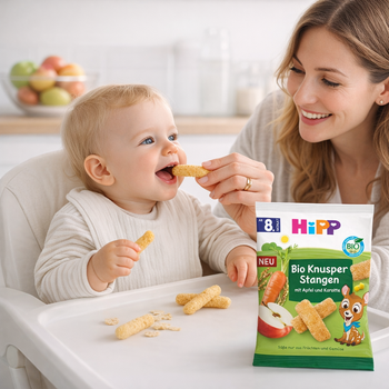 HiPP Organic Crispy Apple Carrot Sticks 30 g (30950)