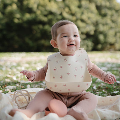 Mushie Silicone Baby Bib – Adjustable Catch-All Bib