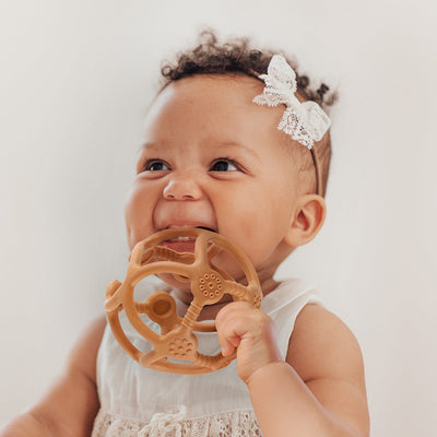 Haakaa Silicone Teething Ball – Easy Grip Teether for Babies