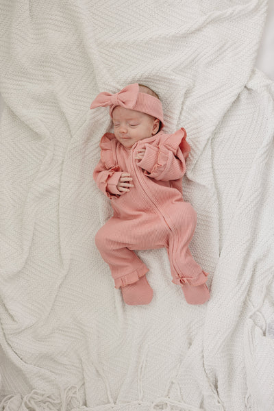 Waffle Knit Set – Timeless Comfort for New Beginnings