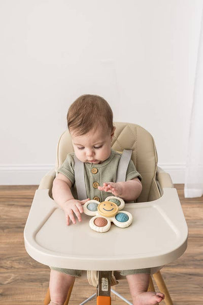 NEW! Itzy Pop & Whirl™ – Smile Sensory Bath & Travel Toy