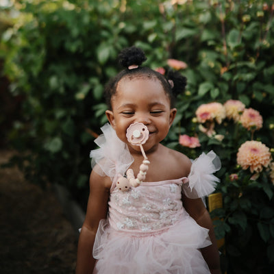 FRIGG Daisy Silicone Pacifier – SilkySoft™ Medical Grade Silicone