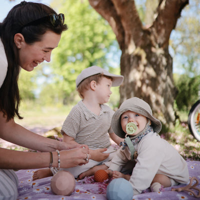 FRIGG Rope Rubber Pacifier – Natural Latex Baby Pacifier