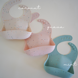 Ava & Oliver Silicone Bib