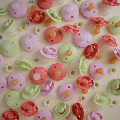 FRIGG Daisy Rubber Pacifier – Natural Latex Baby Pacifier