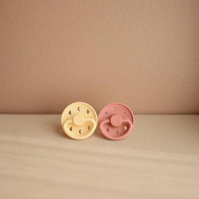 FRIGG Moon Silicone Pacifier – SilkySoft™ Medical Grade Silicone