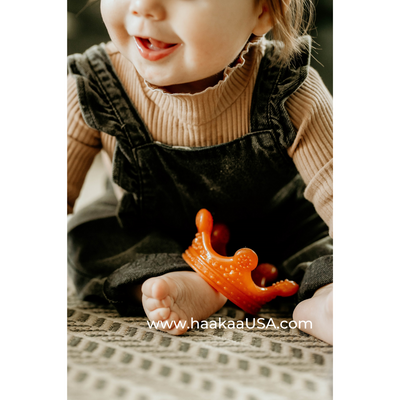 Haakaa Silicone Crown Toy