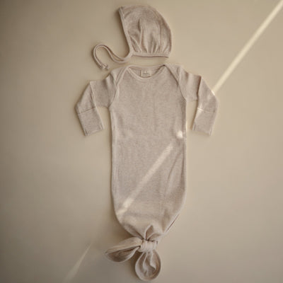 Mushie Organic Cotton Ribbed Baby Bonnet – Newborn Tie Hat